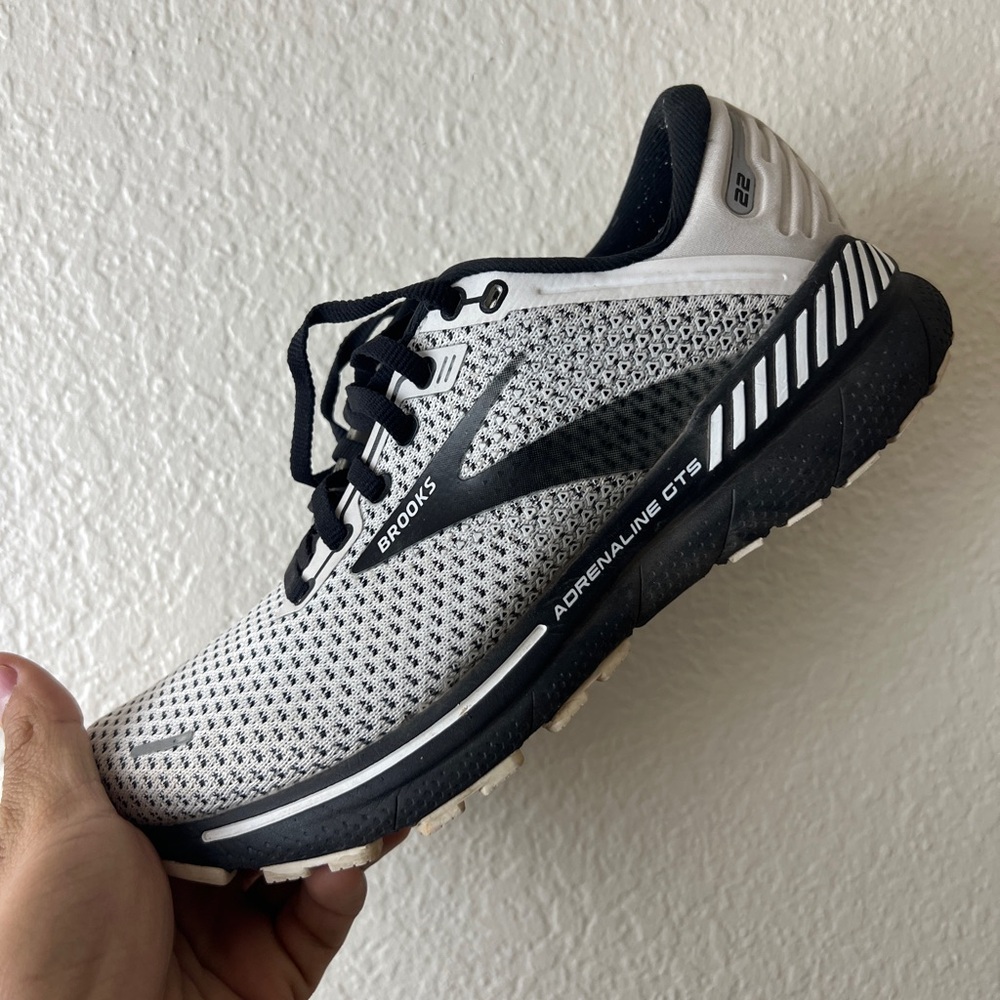Brooks Adrenaline GTS